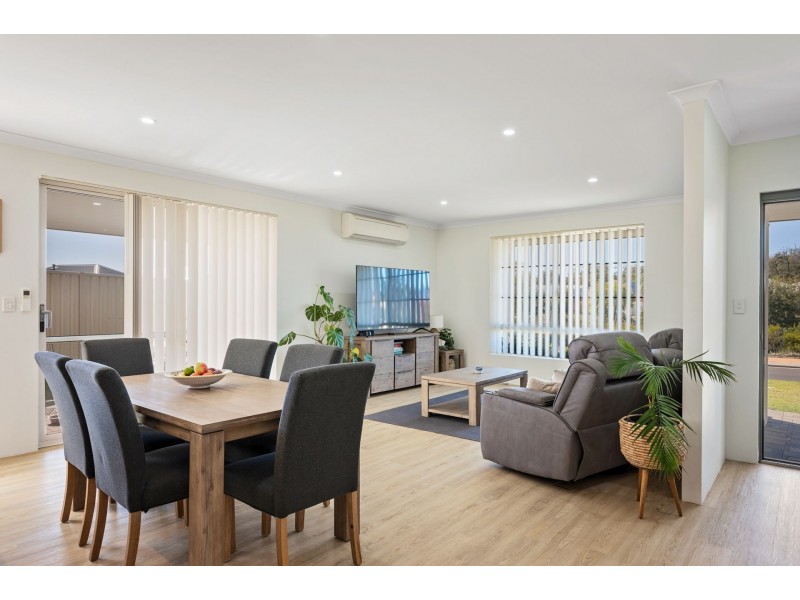 27 Resolve crescent, Eaton WA 6232