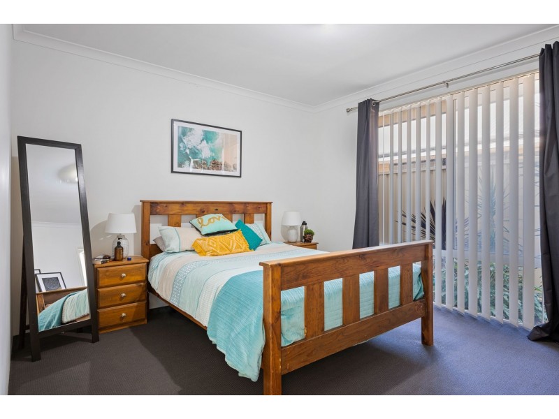 27 Resolve crescent, Eaton WA 6232