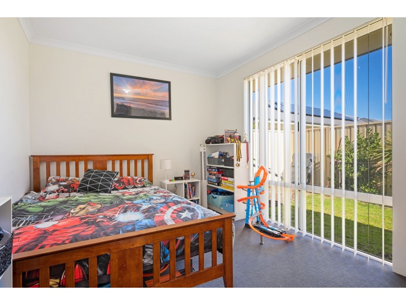 27 Resolve crescent, Eaton WA 6232
