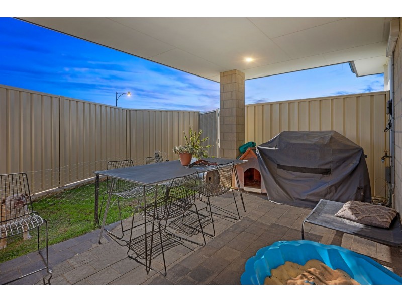 27 Resolve crescent, Eaton WA 6232