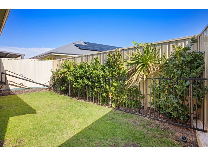 27 Resolve crescent, Eaton WA 6232