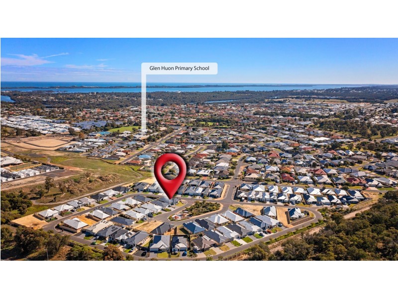 27 Resolve crescent, Eaton WA 6232