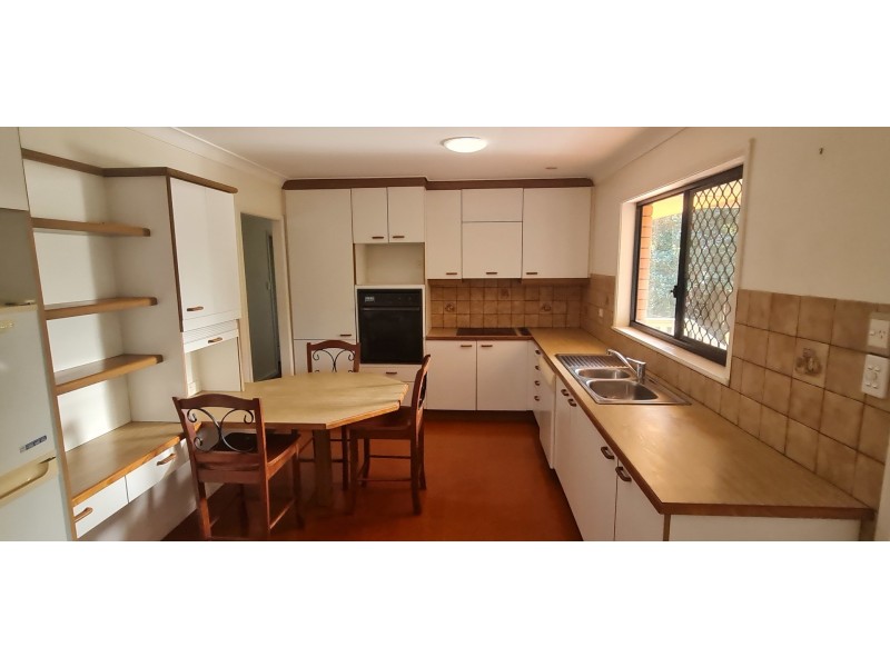 33 Kenrose Street, Carina QLD 4152