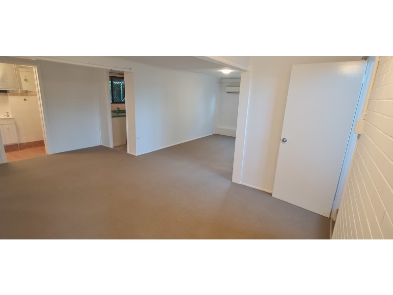 33 Kenrose Street, Carina QLD 4152