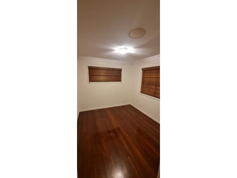 33 Kenrose Street, Carina QLD 4152