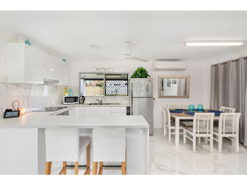 55 Hollywood Boulevard, White Rock QLD 4868