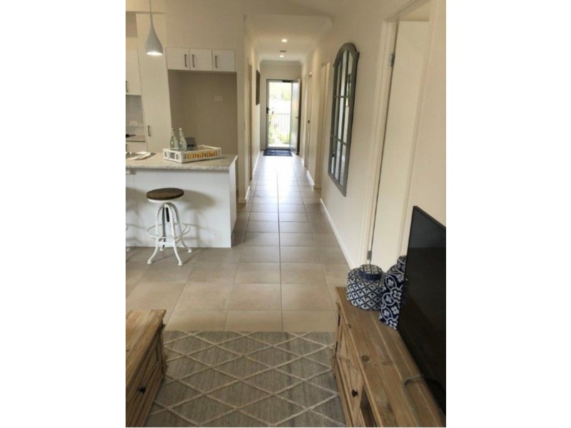 124/2-20 Island View Drive, Urangan QLD 4655