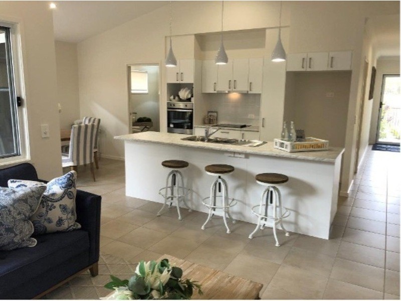 124/2-20 Island View Drive, Urangan QLD 4655