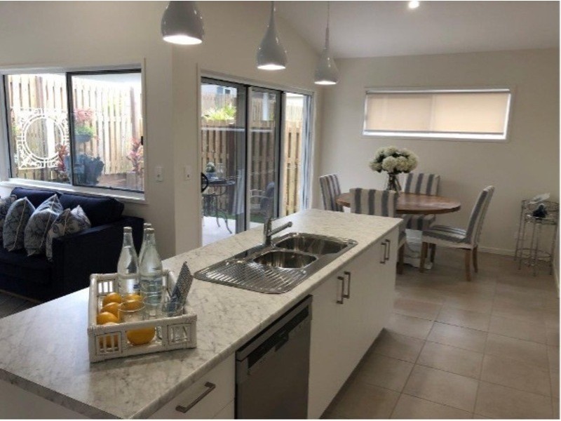 124/2-20 Island View Drive, Urangan QLD 4655