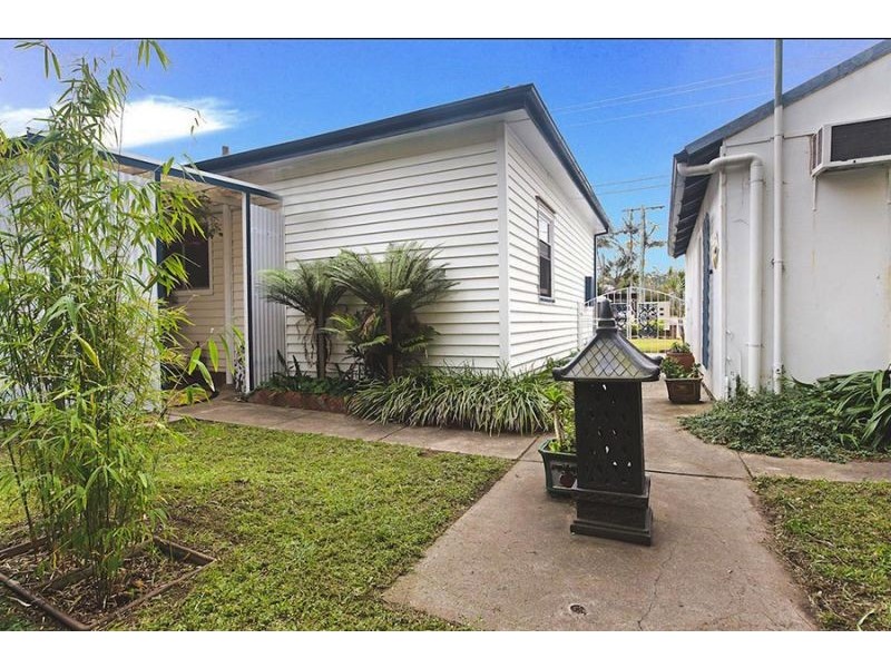 1 Ada Street, Waratah NSW 2298