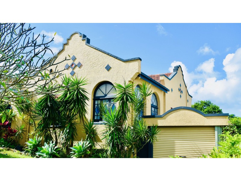 14 Burn st, Camp Hill QLD 4152