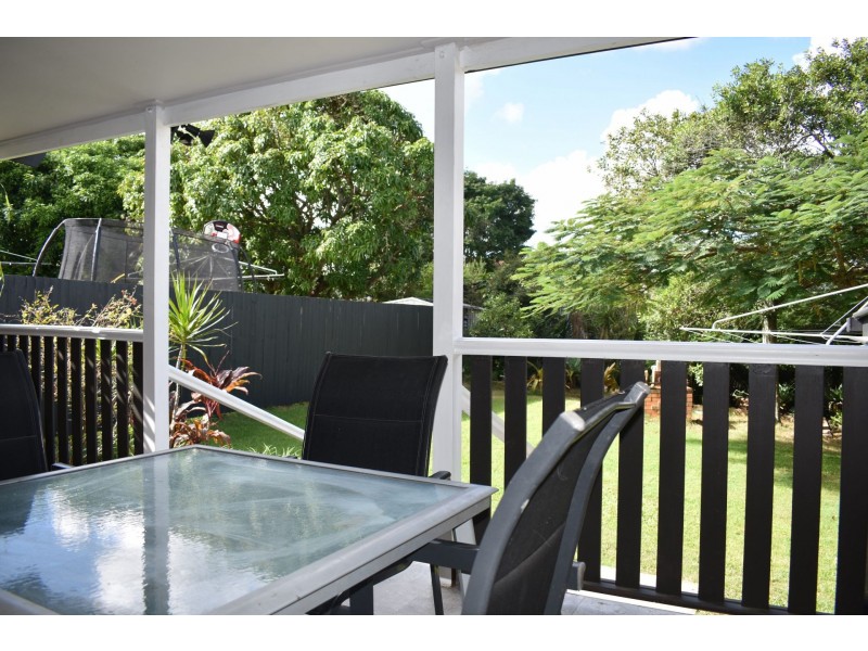 14 Burn st, Camp Hill QLD 4152