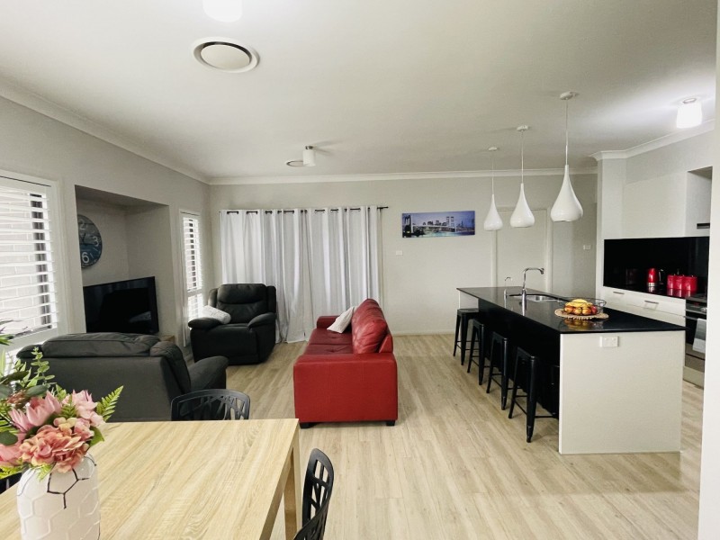 33 Tramway Drive, West Wallsend NSW 2286