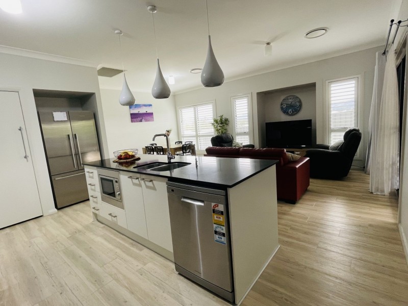 33 Tramway Drive, West Wallsend NSW 2286