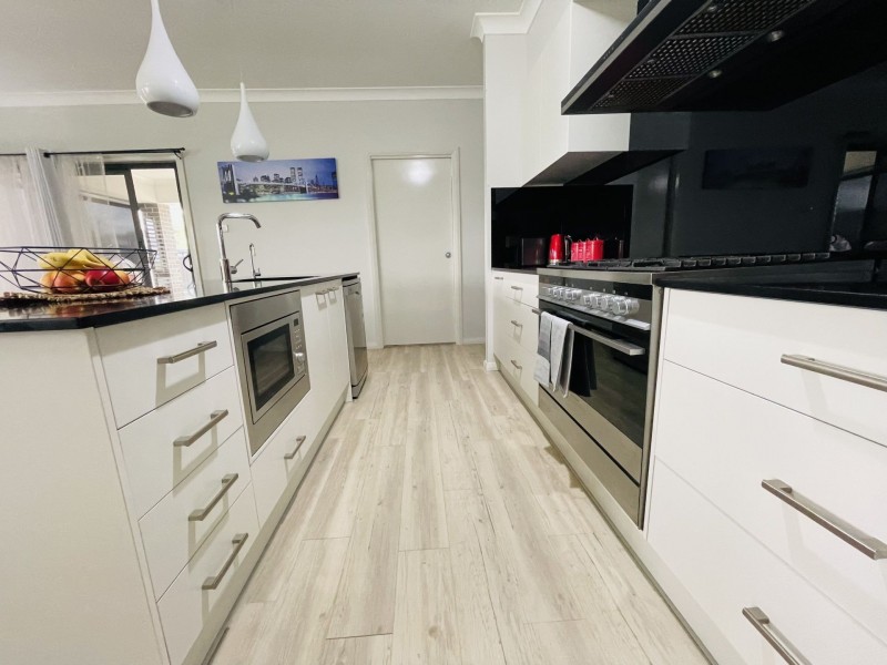 33 Tramway Drive, West Wallsend NSW 2286