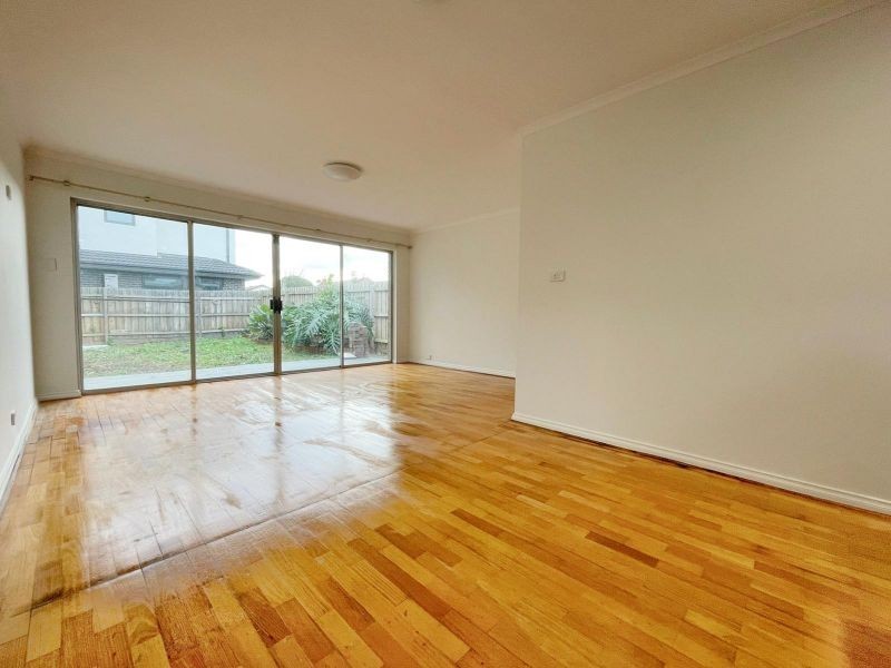 25 Carlyon Street, Ormond VIC 3204