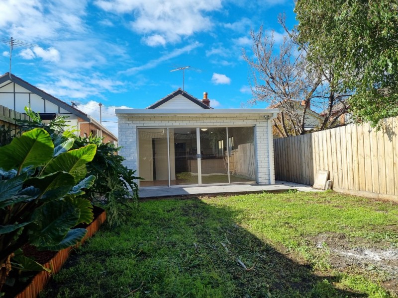 25 Carlyon Street, Ormond VIC 3204