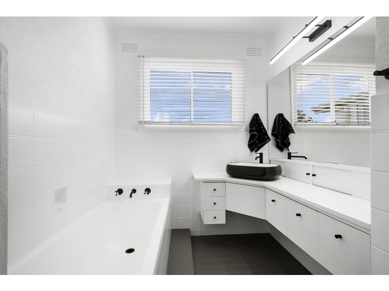 14 Ashleigh Avenue, Frankston VIC 3199