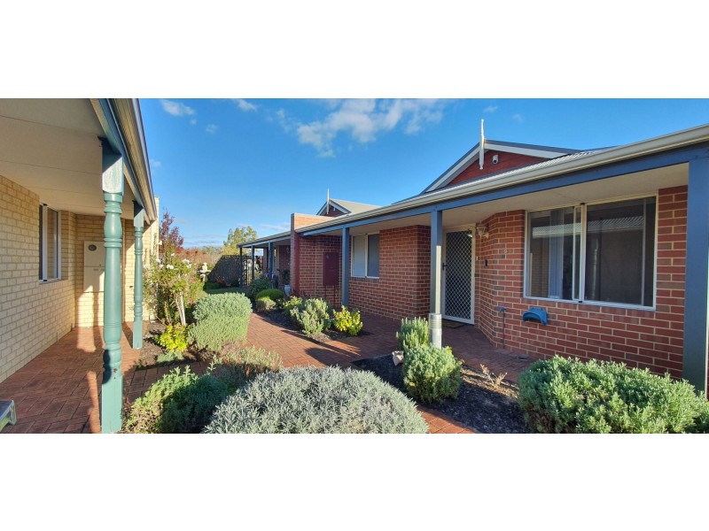 9/58 Canna Drive, Canning Vale WA 6155