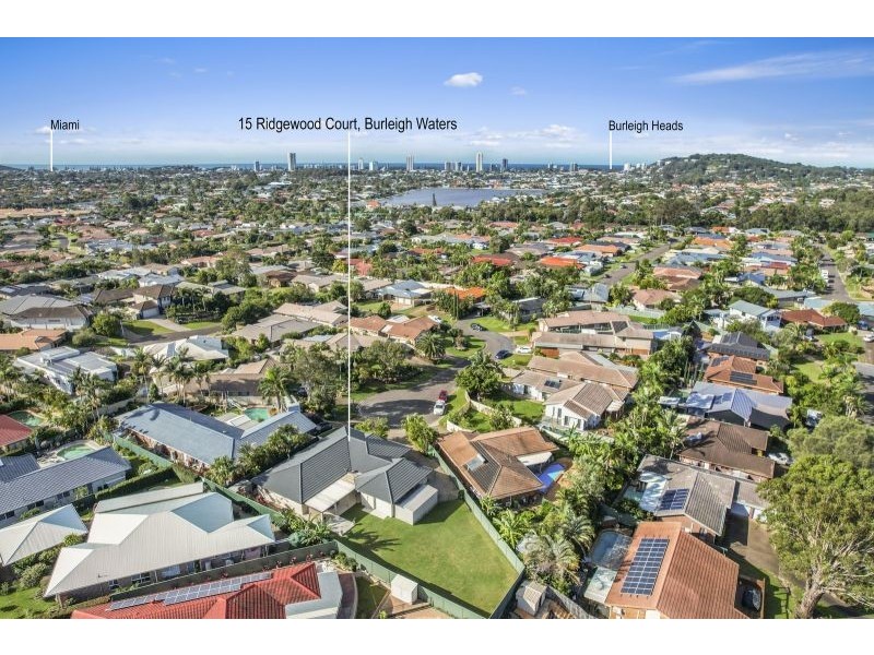 15 Ridgewood Court, Burleigh Waters QLD 4220