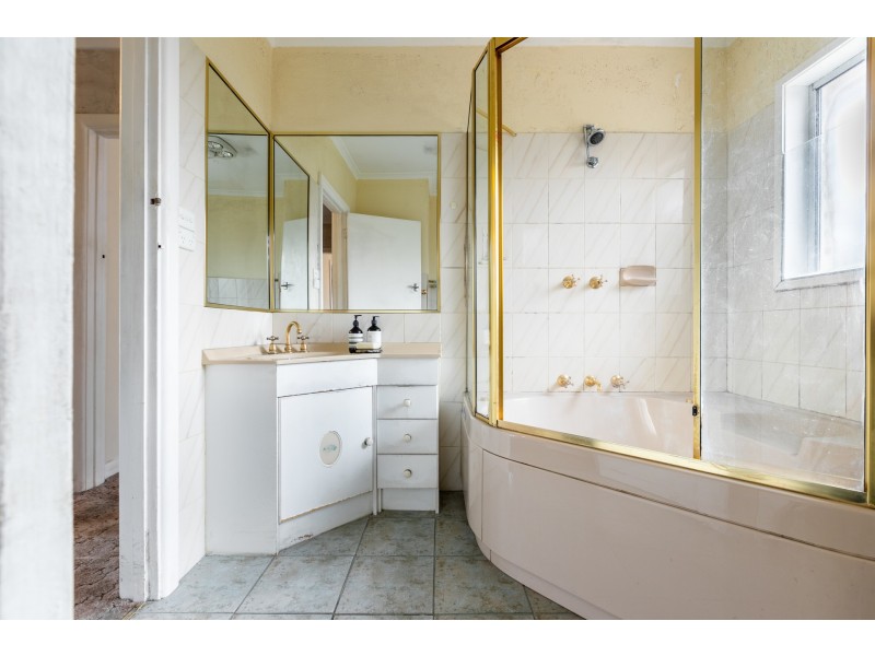 16 Twyford Street, Box Hill North VIC 3129