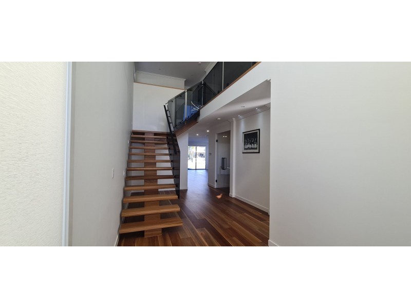 2/8 Middle Quay Drive, Biggera Waters QLD 4216