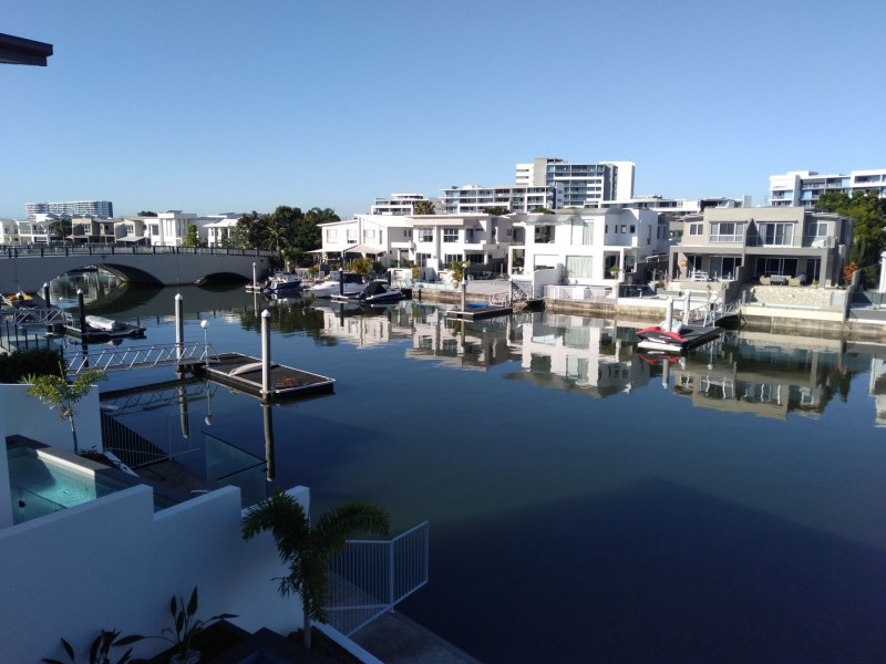 2/8 Middle Quay Drive, Biggera Waters QLD 4216