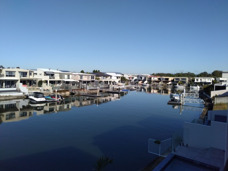 2/8 Middle Quay Drive, Biggera Waters QLD 4216