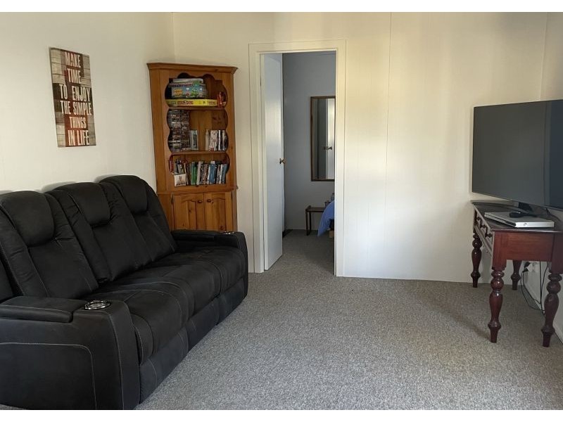 Cabin 115/425 Princes Highway, Lake Tabourie NSW 2539