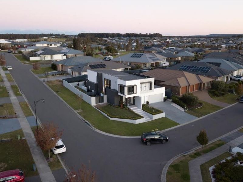 26 Pinchtail Street, Chisholm NSW 2322