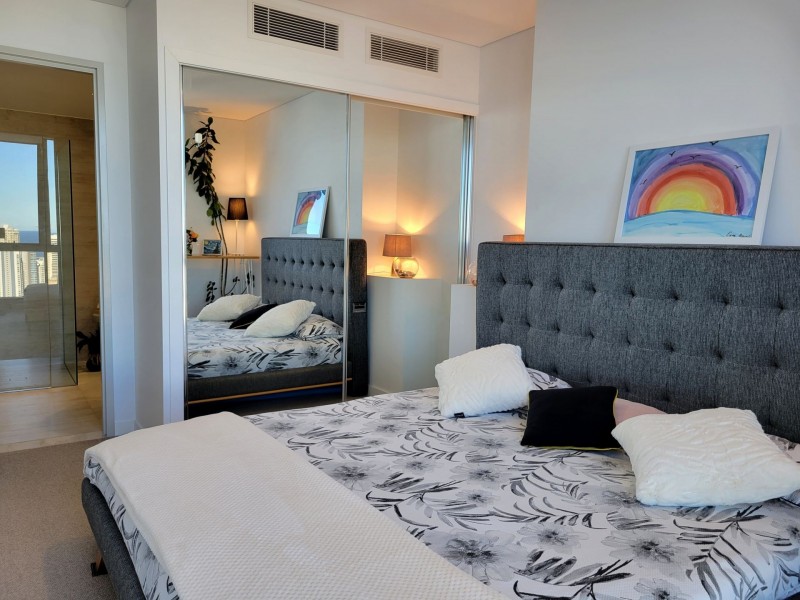 2 Como crescent, Southport QLD 4215