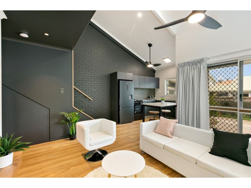 5/6 Crathern Close, Edge Hill QLD 4870