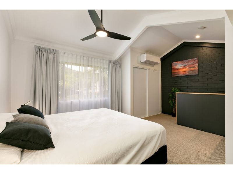 5/6 Crathern Close, Edge Hill QLD 4870