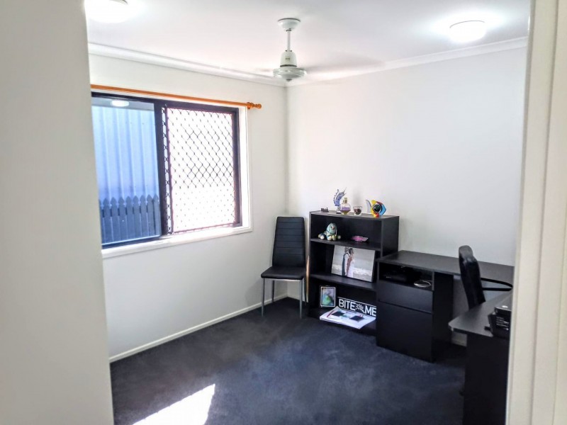 27 Macaulay Way, Pacific Heights QLD 4703