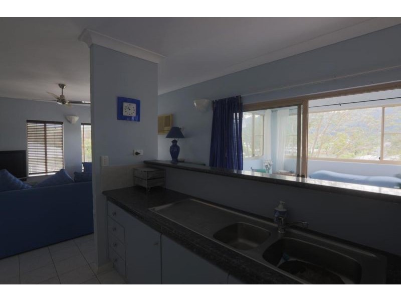 8/28 Springfield Crescent, Manoora QLD 4870