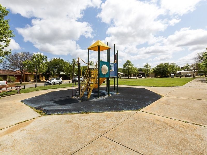 27 Jakovich Circuit, Atwell WA 6164