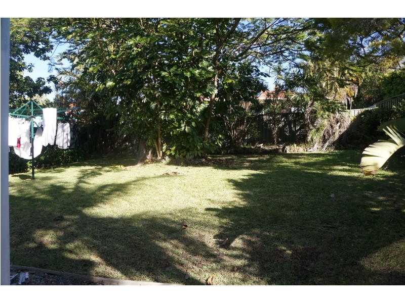8 Pine Crescent, Sandy Beach NSW 2456