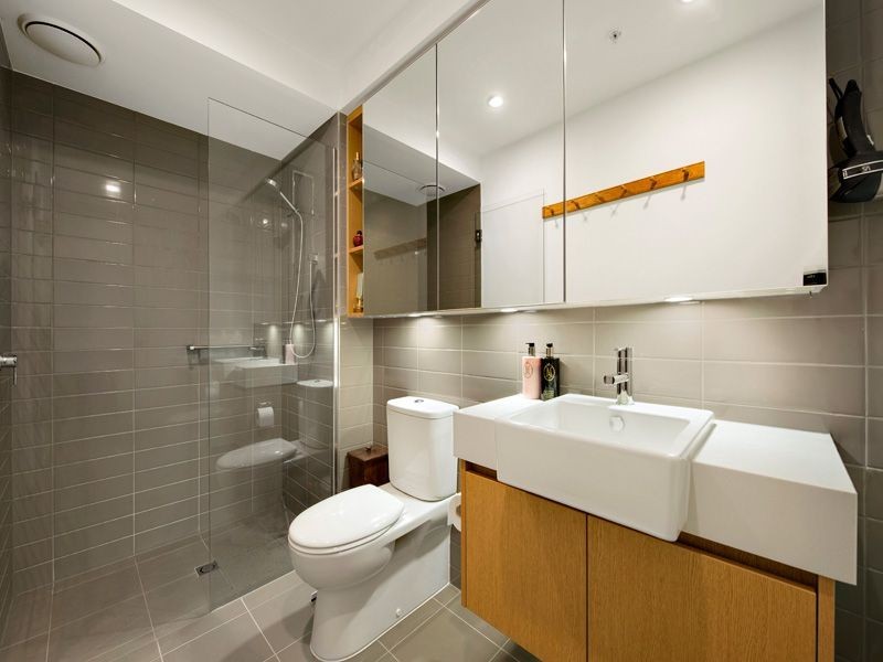 709/101 Bay Street, Port Melbourne VIC 3207