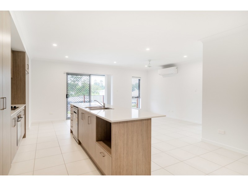 1/10 Tamarind Court, Woombye QLD 4559