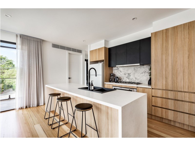 1/38 Warwick road, Greensborough VIC 3088