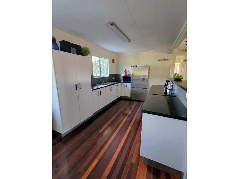 30 Burnett Crescent, Wulguru QLD 4811