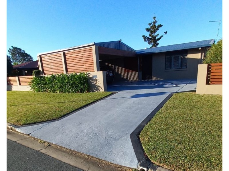 33 Marlborough Street, Ooralea QLD 4740