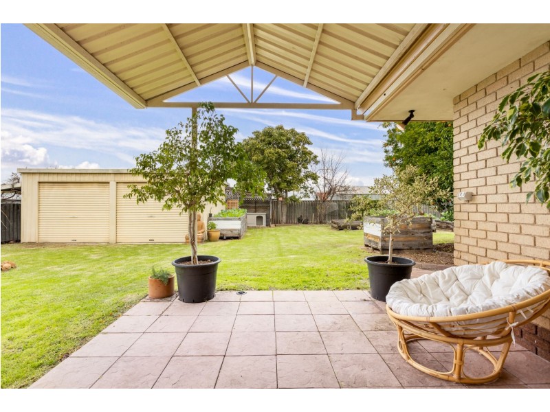 13 Swan Avenue, Collie WA 6225