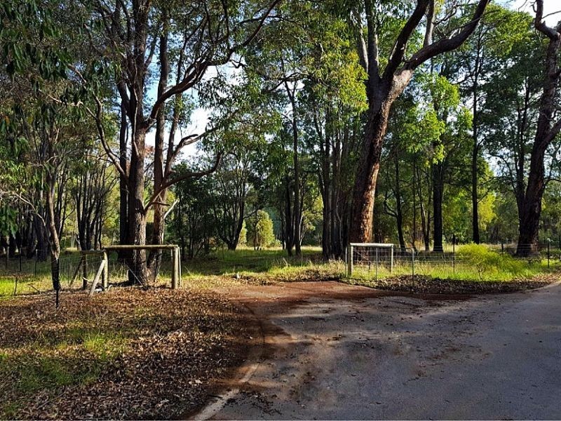 1255 Bunning Road, Mount Helena WA 6082