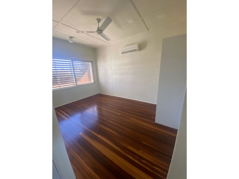 1 Hucker Street, Mackay QLD 4740