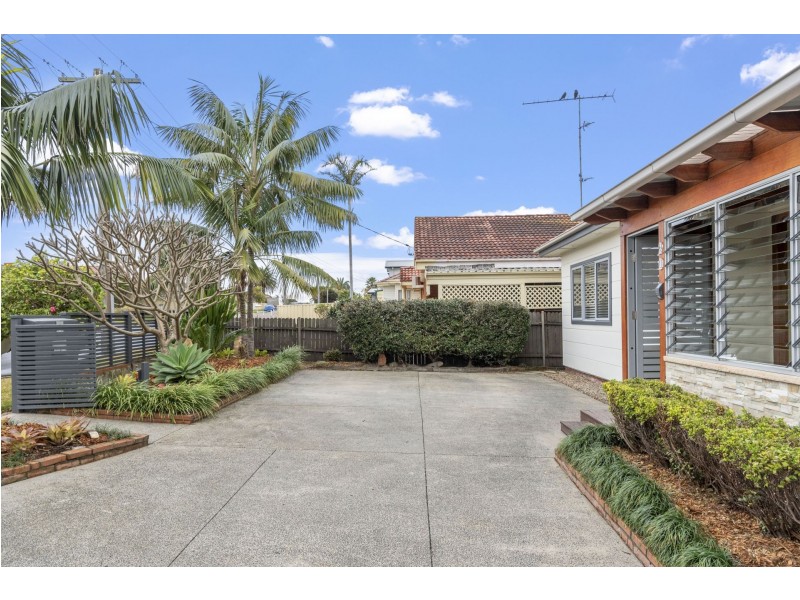 20 Anne st, Warilla NSW 2528