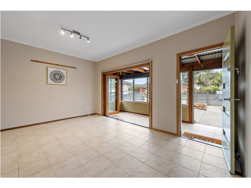 20 Anne st, Warilla NSW 2528