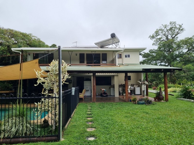 582 Bingil bay rd, Bingil Bay QLD 4852