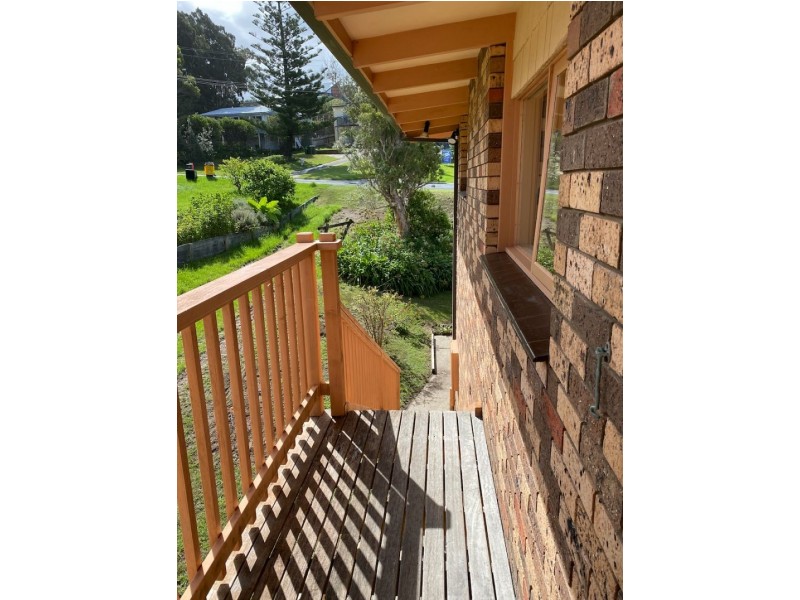 27 Tallawang Ave, Malua Bay NSW 2536