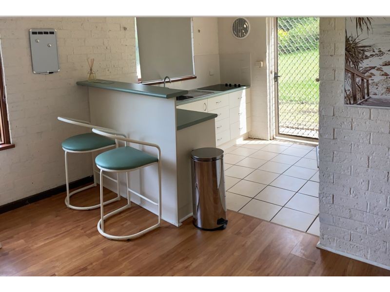 27 Tallawang Ave, Malua Bay NSW 2536